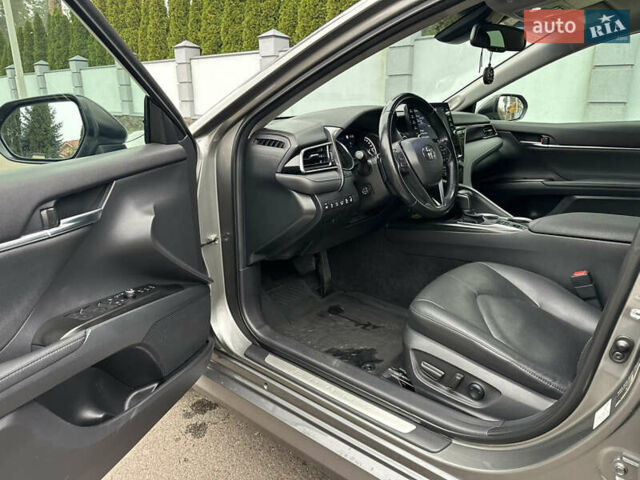 Серый Тойота Камри, объемом двигателя 2.49 л и пробегом 118 тыс. км за 30500 $, фото 13 на Automoto.ua