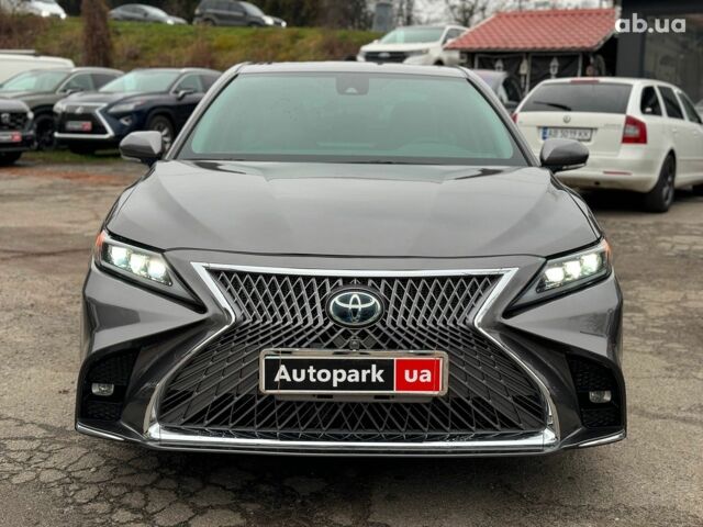 Серый Тойота Камри, объемом двигателя 2.5 л и пробегом 50 тыс. км за 30990 $, фото 1 на Automoto.ua