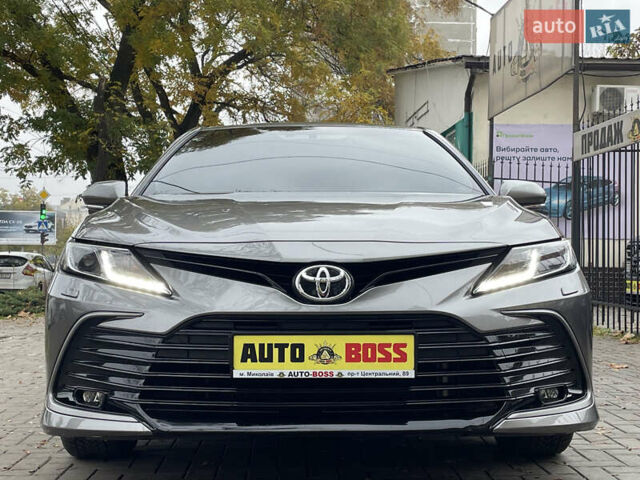 Серый Тойота Камри, объемом двигателя 2.5 л и пробегом 35 тыс. км за 31500 $, фото 4 на Automoto.ua