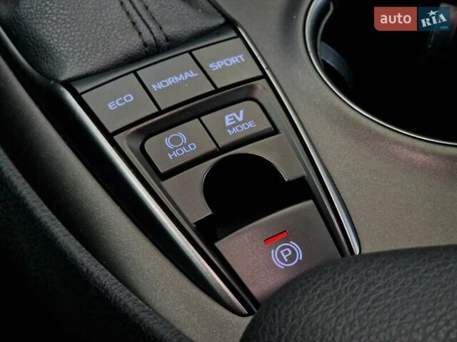 Сірий Тойота Камрі, об'ємом двигуна 2.49 л та пробігом 31 тис. км за 31990 $, фото 60 на Automoto.ua