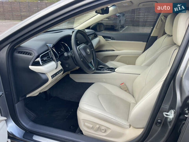 Серый Тойота Камри, объемом двигателя 2.49 л и пробегом 18 тыс. км за 30800 $, фото 17 на Automoto.ua