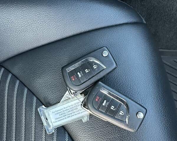 Серый Тойота Камри, объемом двигателя 2.49 л и пробегом 46 тыс. км за 29900 $, фото 4 на Automoto.ua