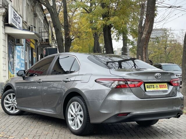 Серый Тойота Камри, объемом двигателя 2.5 л и пробегом 35 тыс. км за 31500 $, фото 7 на Automoto.ua