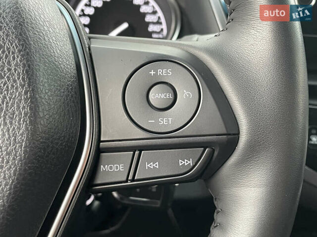 Серый Тойота Камри, объемом двигателя 2.5 л и пробегом 35 тыс. км за 31500 $, фото 22 на Automoto.ua