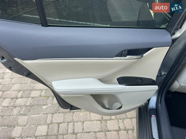 Серый Тойота Камри, объемом двигателя 2.49 л и пробегом 18 тыс. км за 30800 $, фото 22 на Automoto.ua