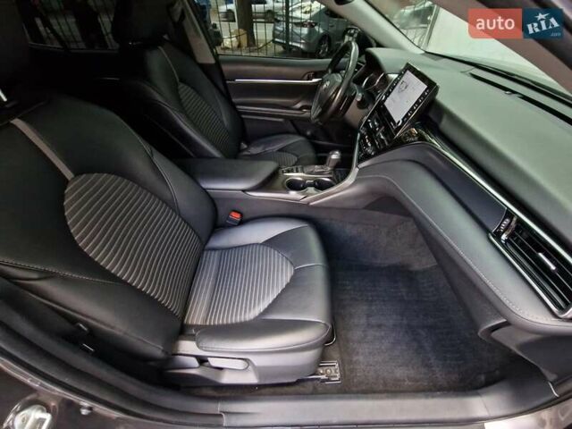 Сірий Тойота Камрі, об'ємом двигуна 2.49 л та пробігом 31 тис. км за 31990 $, фото 49 на Automoto.ua