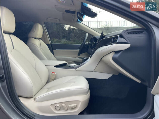 Серый Тойота Камри, объемом двигателя 2.49 л и пробегом 18 тыс. км за 30800 $, фото 28 на Automoto.ua