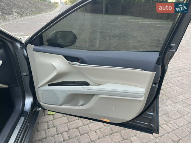 Серый Тойота Камри, объемом двигателя 2.49 л и пробегом 18 тыс. км за 30800 $, фото 27 на Automoto.ua