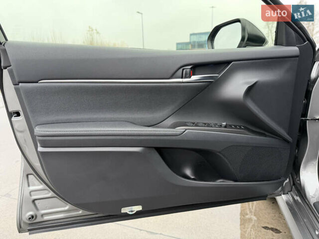 Серый Тойота Камри, объемом двигателя 2.49 л и пробегом 26 тыс. км за 39999 $, фото 76 на Automoto.ua