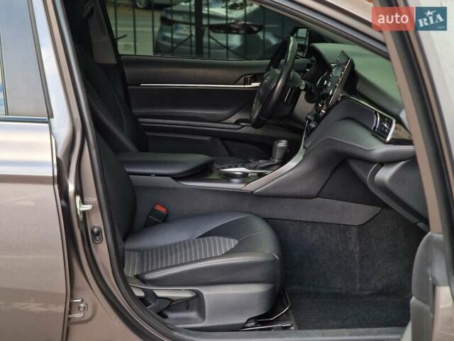 Сірий Тойота Камрі, об'ємом двигуна 2.49 л та пробігом 31 тис. км за 31990 $, фото 51 на Automoto.ua