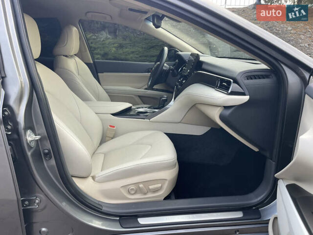 Серый Тойота Камри, объемом двигателя 2.49 л и пробегом 18 тыс. км за 30800 $, фото 26 на Automoto.ua