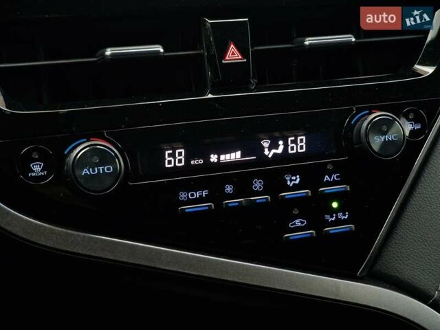 Сірий Тойота Камрі, об'ємом двигуна 2.49 л та пробігом 31 тис. км за 31990 $, фото 62 на Automoto.ua