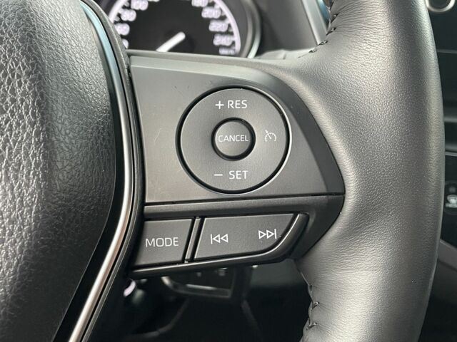 Серый Тойота Камри, объемом двигателя 2.5 л и пробегом 35 тыс. км за 31500 $, фото 22 на Automoto.ua