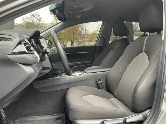 Серый Тойота Камри, объемом двигателя 2.5 л и пробегом 35 тыс. км за 31500 $, фото 9 на Automoto.ua