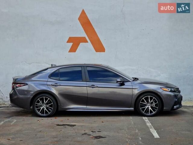 Сірий Тойота Камрі, об'ємом двигуна 2.49 л та пробігом 31 тис. км за 31990 $, фото 18 на Automoto.ua