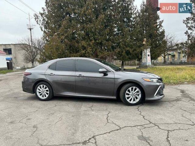 Серый Тойота Камри, объемом двигателя 2.49 л и пробегом 44 тыс. км за 25400 $, фото 4 на Automoto.ua