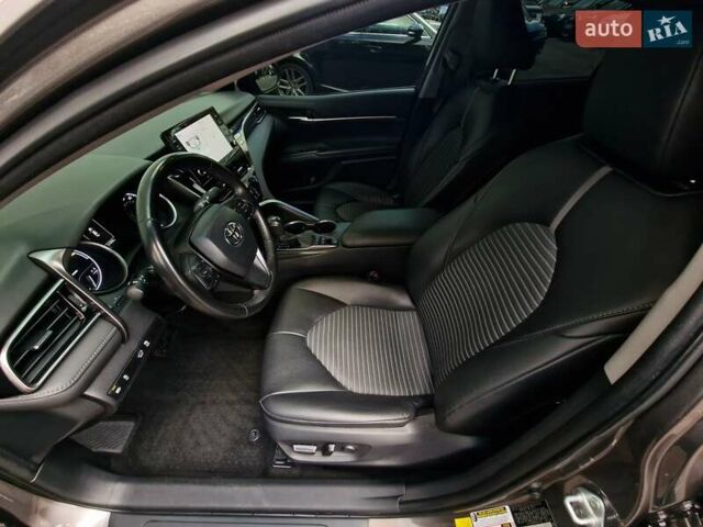 Сірий Тойота Камрі, об'ємом двигуна 2.49 л та пробігом 31 тис. км за 31990 $, фото 43 на Automoto.ua