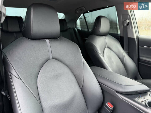 Серый Тойота Камри, объемом двигателя 2.49 л и пробегом 26 тыс. км за 39999 $, фото 56 на Automoto.ua