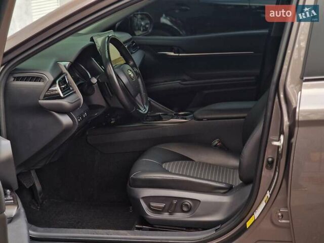 Сірий Тойота Камрі, об'ємом двигуна 2.49 л та пробігом 31 тис. км за 31990 $, фото 45 на Automoto.ua