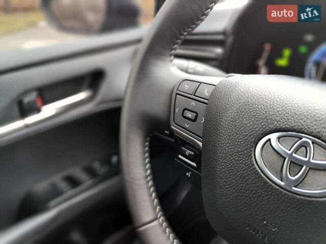 Серый Тойота Камри, объемом двигателя 2.5 л и пробегом 21 тыс. км за 39990 $, фото 37 на Automoto.ua