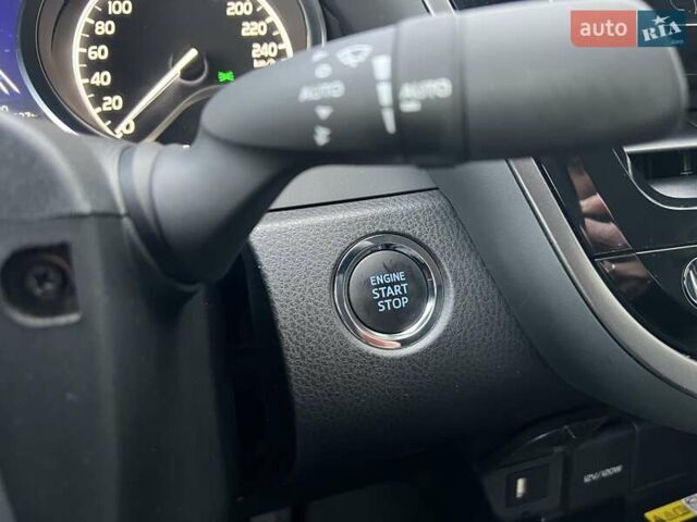 Сірий Тойота Камрі, об'ємом двигуна 2.49 л та пробігом 57 тис. км за 32466 $, фото 32 на Automoto.ua