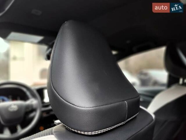 Серый Тойота Камри, объемом двигателя 2.5 л и пробегом 21 тыс. км за 39990 $, фото 56 на Automoto.ua