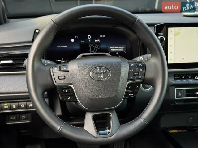 Серый Тойота Камри, объемом двигателя 2.49 л и пробегом 23 тыс. км за 47900 $, фото 17 на Automoto.ua