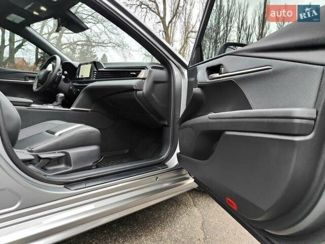 Серый Тойота Камри, объемом двигателя 2.5 л и пробегом 21 тыс. км за 39990 $, фото 32 на Automoto.ua