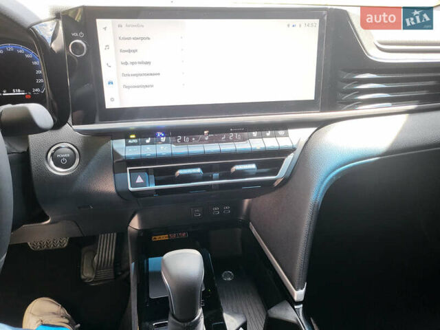 Сірий Тойота Камрі, об'ємом двигуна 2.49 л та пробігом 4 тис. км за 50999 $, фото 11 на Automoto.ua