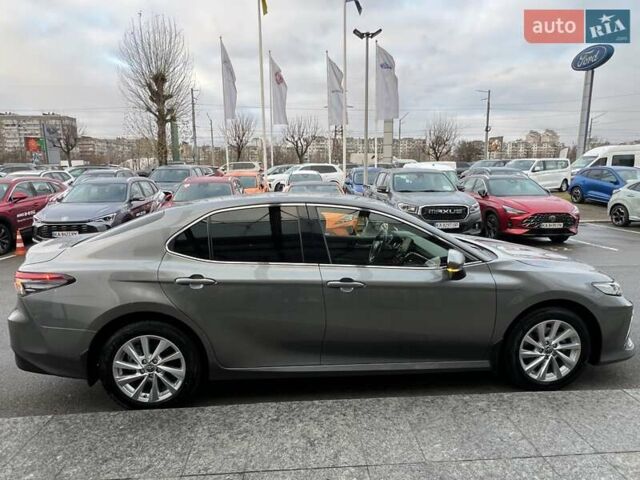 Сірий Тойота Камрі, об'ємом двигуна 2.49 л та пробігом 57 тис. км за 32466 $, фото 7 на Automoto.ua