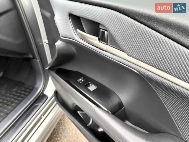 Серый Тойота Камри, объемом двигателя 2.5 л и пробегом 21 тыс. км за 39990 $, фото 33 на Automoto.ua