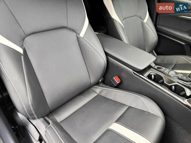 Серый Тойота Камри, объемом двигателя 2.5 л и пробегом 21 тыс. км за 39990 $, фото 38 на Automoto.ua