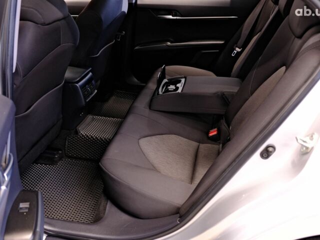 Сірий Тойота Камрі, об'ємом двигуна 2.5 л та пробігом 50 тис. км за 26900 $, фото 7 на Automoto.ua