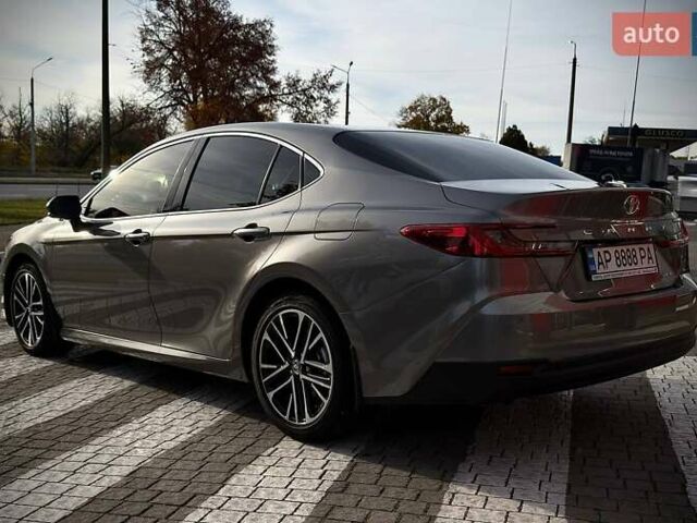 Серый Тойота Камри, объемом двигателя 2.49 л и пробегом 15 тыс. км за 48500 $, фото 2 на Automoto.ua