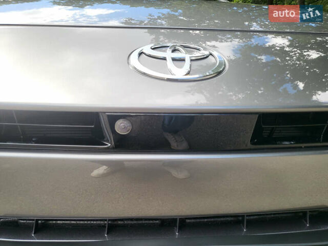 Сірий Тойота Камрі, об'ємом двигуна 2.49 л та пробігом 4 тис. км за 50999 $, фото 31 на Automoto.ua