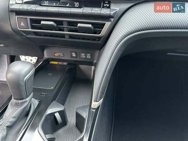 Тойота Камри 2024 в Киеве на Automoto.ua Серый Тойота Камри, объемом двигателя 2.5 л и пробегом 6 тыс. км за 39999 $, фото 7 на Automoto.ua