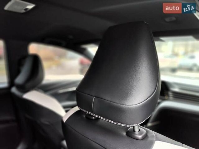 Серый Тойота Камри, объемом двигателя 2.5 л и пробегом 21 тыс. км за 39990 $, фото 42 на Automoto.ua