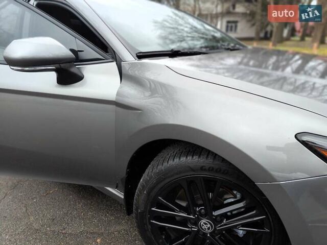 Серый Тойота Камри, объемом двигателя 2.5 л и пробегом 21 тыс. км за 39990 $, фото 31 на Automoto.ua