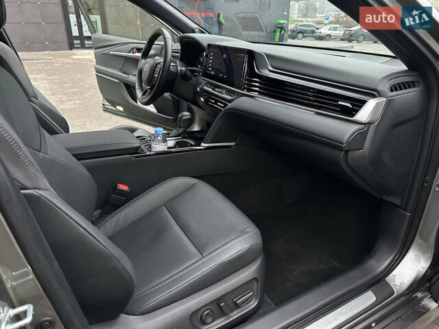 Серый Тойота Камри, объемом двигателя 2.49 л и пробегом 36 тыс. км за 48999 $, фото 30 на Automoto.ua