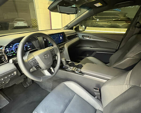 Серый Тойота Камри, объемом двигателя 2.49 л и пробегом 15 тыс. км за 50000 $, фото 1 на Automoto.ua