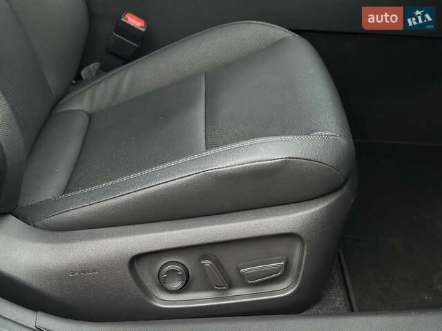 Серый Тойота Камри, объемом двигателя 2.49 л и пробегом 36 тыс. км за 48999 $, фото 33 на Automoto.ua