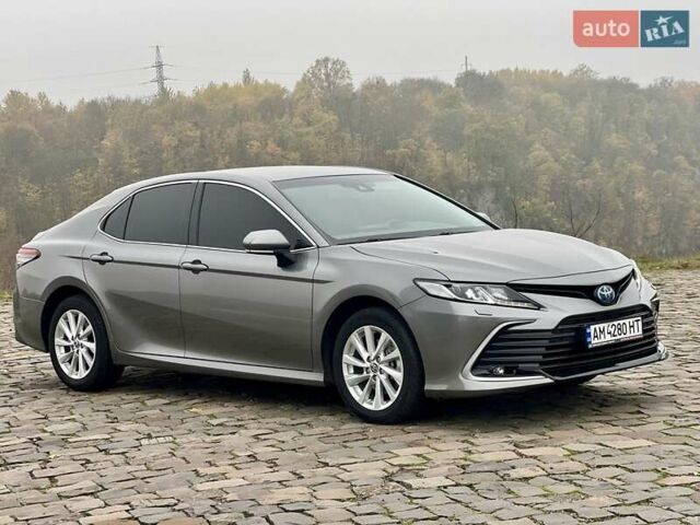 Серый Тойота Камри, объемом двигателя 2.49 л и пробегом 30 тыс. км за 36500 $, фото 3 на Automoto.ua