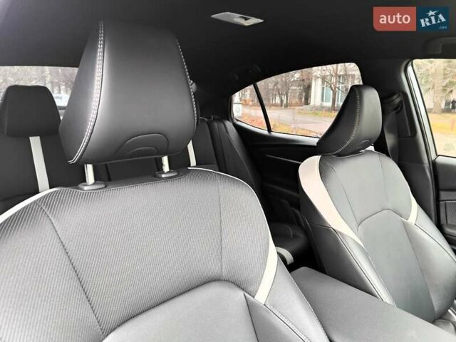 Серый Тойота Камри, объемом двигателя 2.5 л и пробегом 21 тыс. км за 39990 $, фото 39 на Automoto.ua