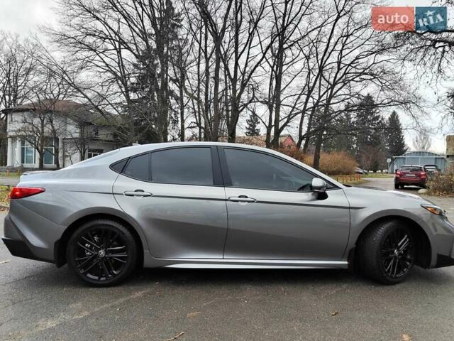 Серый Тойота Камри, объемом двигателя 2.5 л и пробегом 21 тыс. км за 39990 $, фото 24 на Automoto.ua