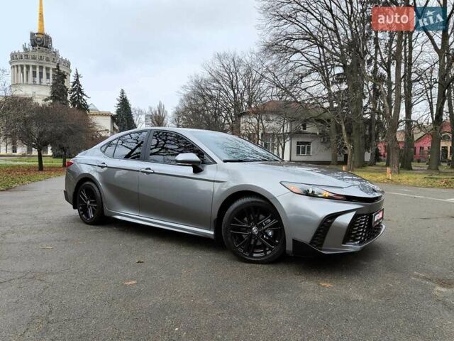 Серый Тойота Камри, объемом двигателя 2.5 л и пробегом 21 тыс. км за 39990 $, фото 23 на Automoto.ua