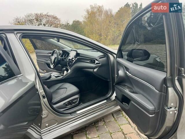 Серый Тойота Камри, объемом двигателя 2.49 л и пробегом 30 тыс. км за 36500 $, фото 12 на Automoto.ua