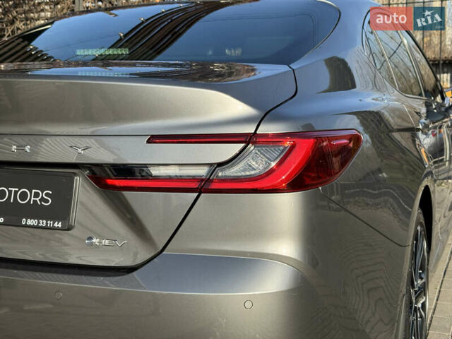 Серый Тойота Камри, объемом двигателя 2.49 л и пробегом 23 тыс. км за 47900 $, фото 9 на Automoto.ua