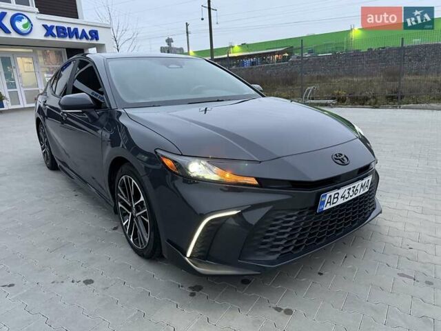 Сірий Тойота Камрі, об'ємом двигуна 2.49 л та пробігом 106 тис. км за 33900 $, фото 6 на Automoto.ua