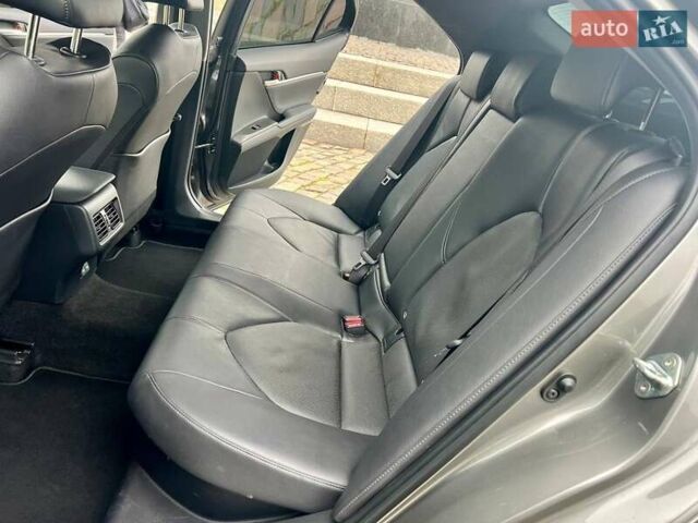 Серый Тойота Камри, объемом двигателя 2.49 л и пробегом 30 тыс. км за 36500 $, фото 18 на Automoto.ua