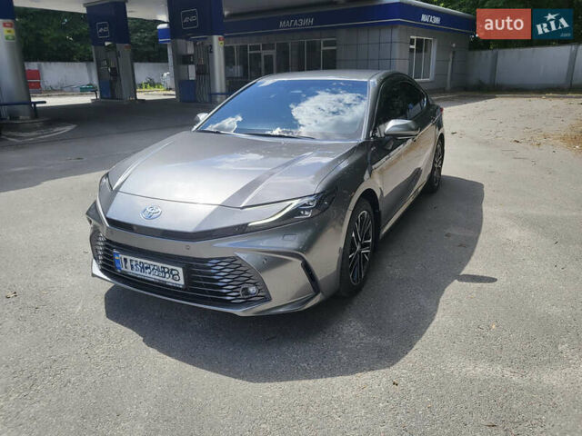 Сірий Тойота Камрі, об'ємом двигуна 2.49 л та пробігом 4 тис. км за 50999 $, фото 24 на Automoto.ua